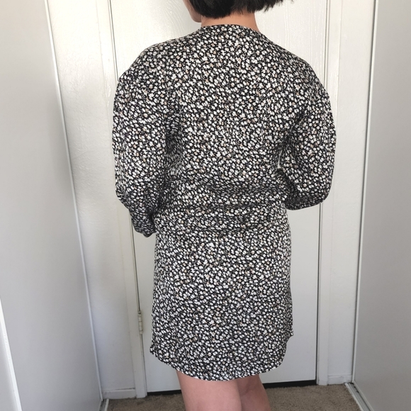 AFRM tiny flower mini wrapped dress Size XS - Picture 3 of 6